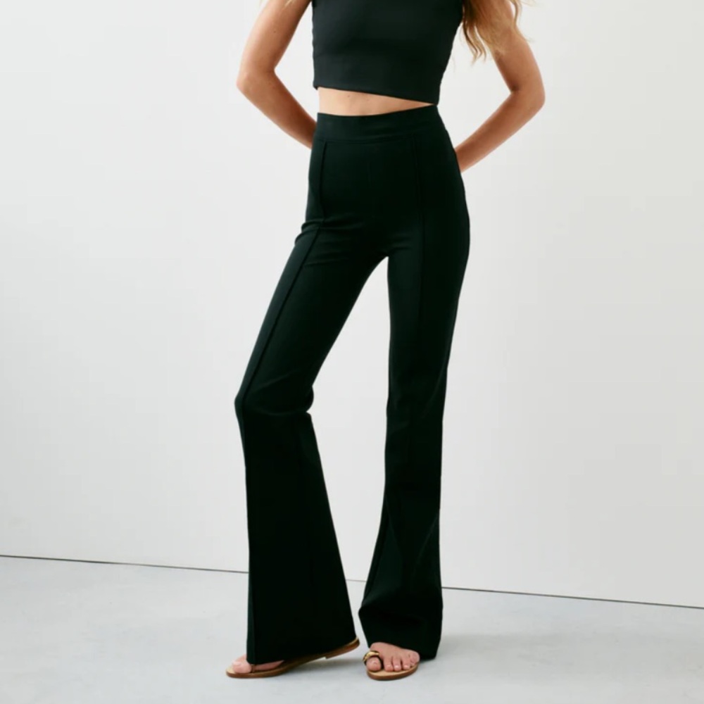 Spanx Pointe Flare Pant